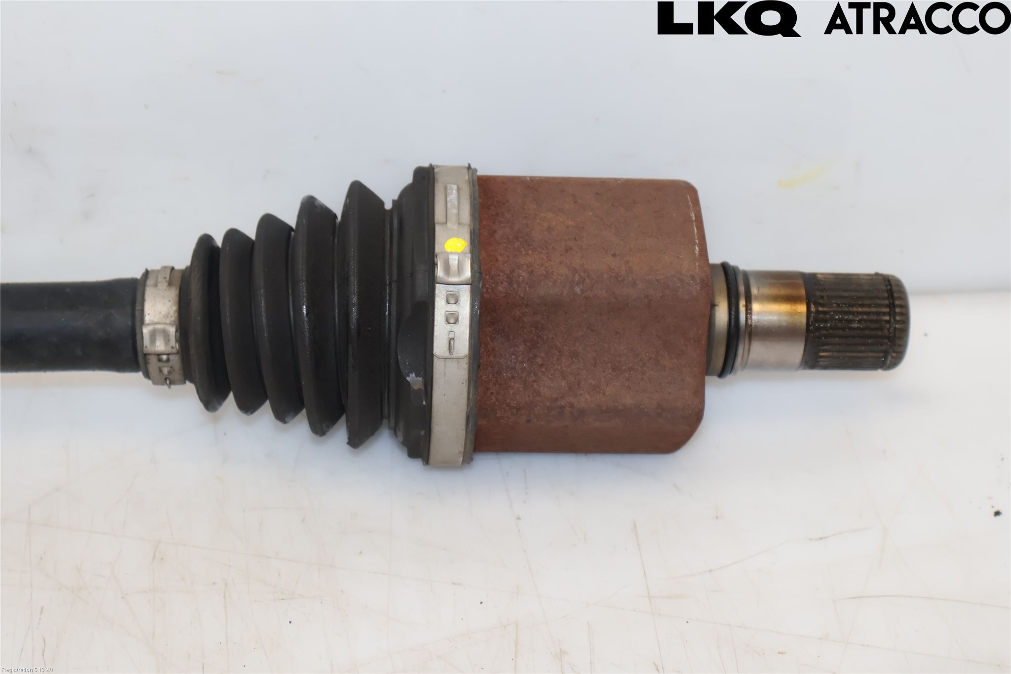 Volkswagen VW PASSAT 15-19 Drivaxel Fram Vänster
