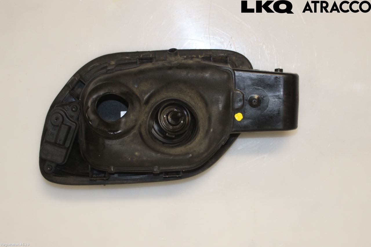 Volkswagen VW PASSAT 15-19 Tanklucka