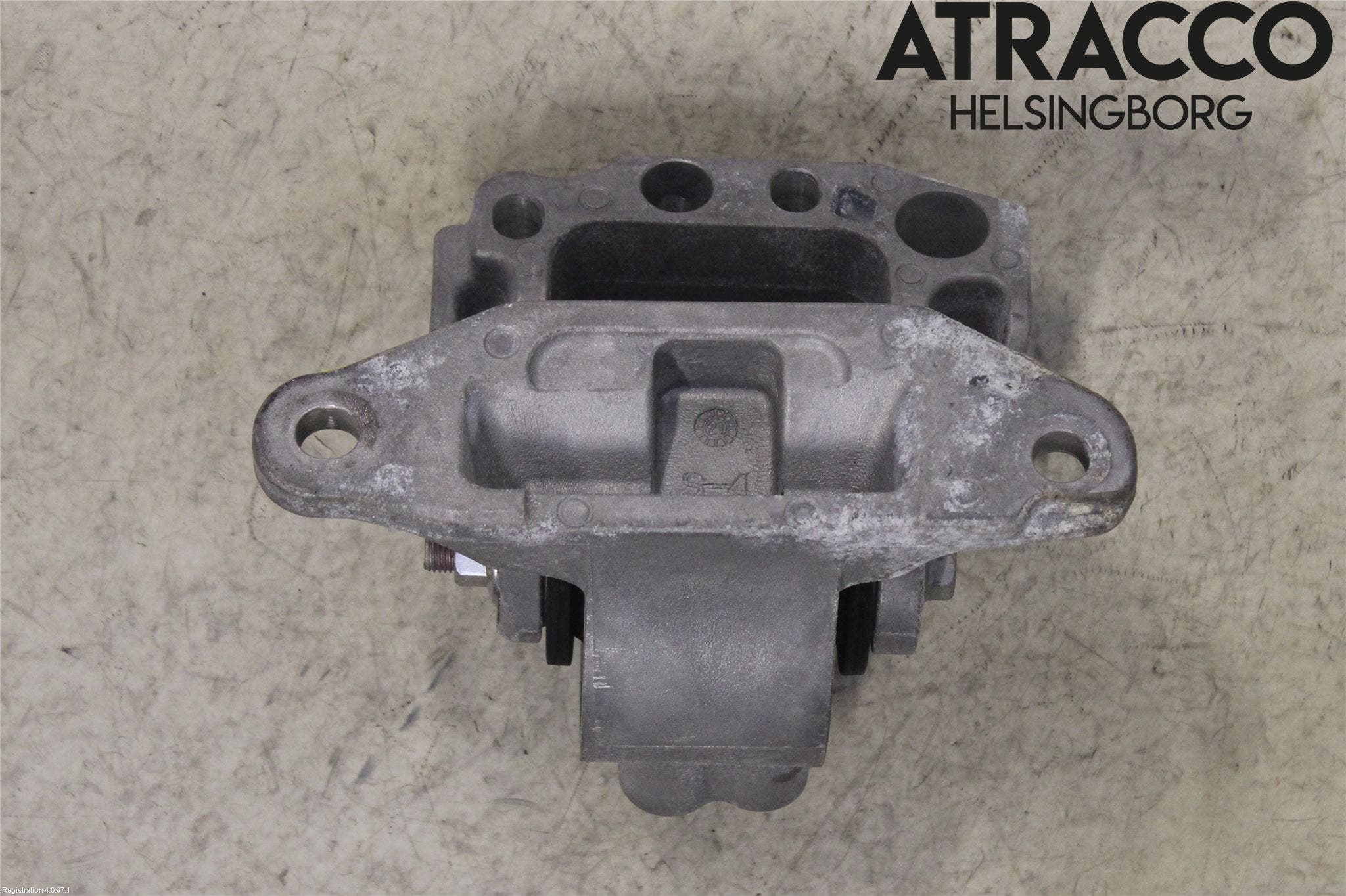 Toyota RAV4 19- Växellådsfäste