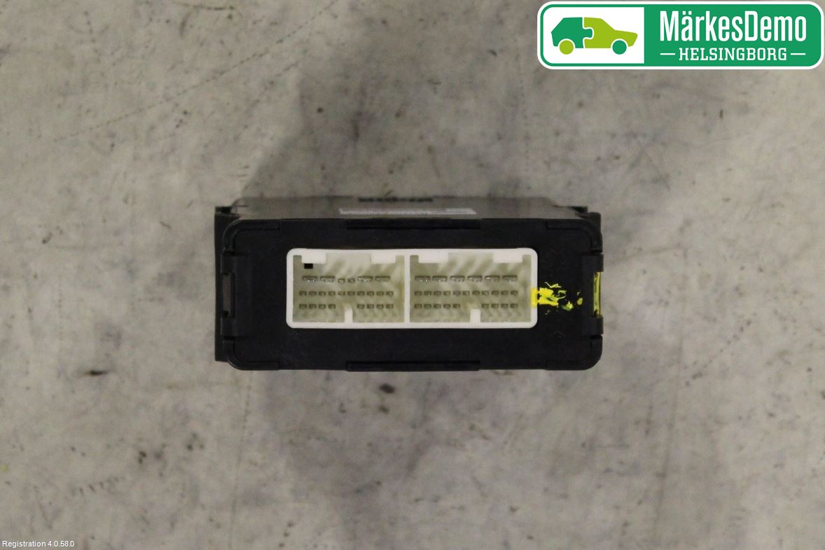 Toyota AURIS 13-19 Styrenhet Växellåda