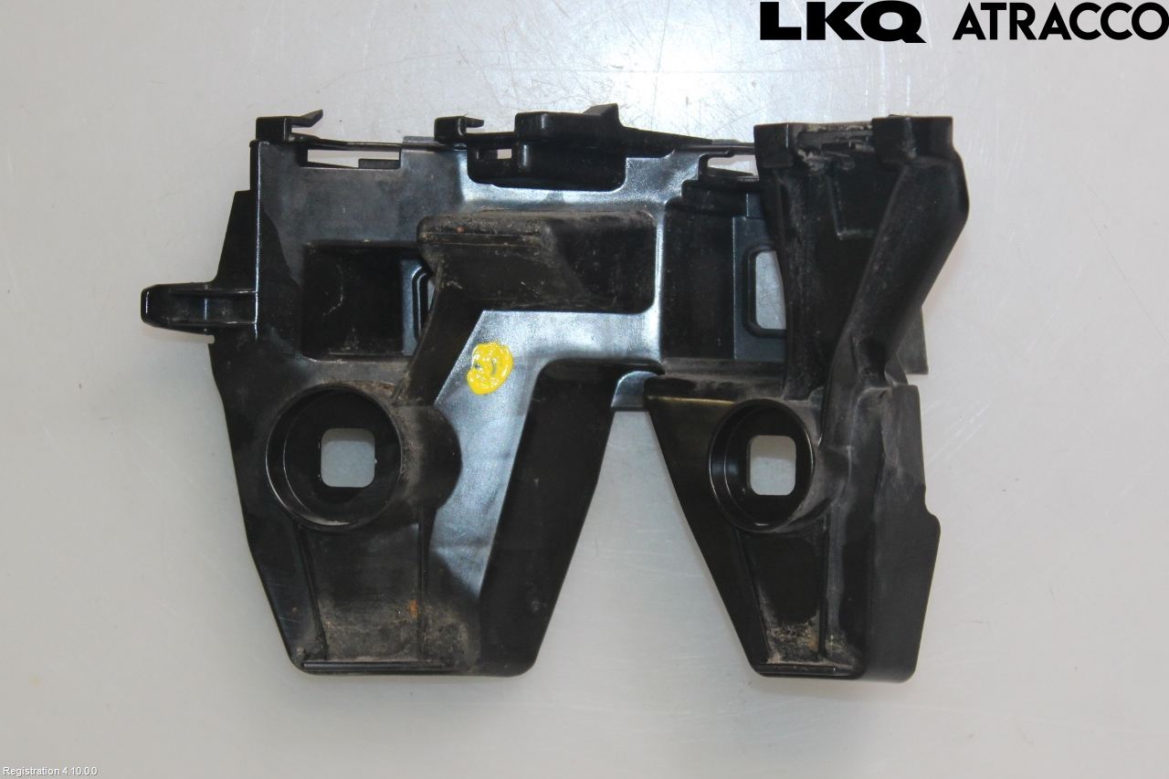 Volkswagen VW PASSAT 15-19 Stötfångarfäste Bak Hö