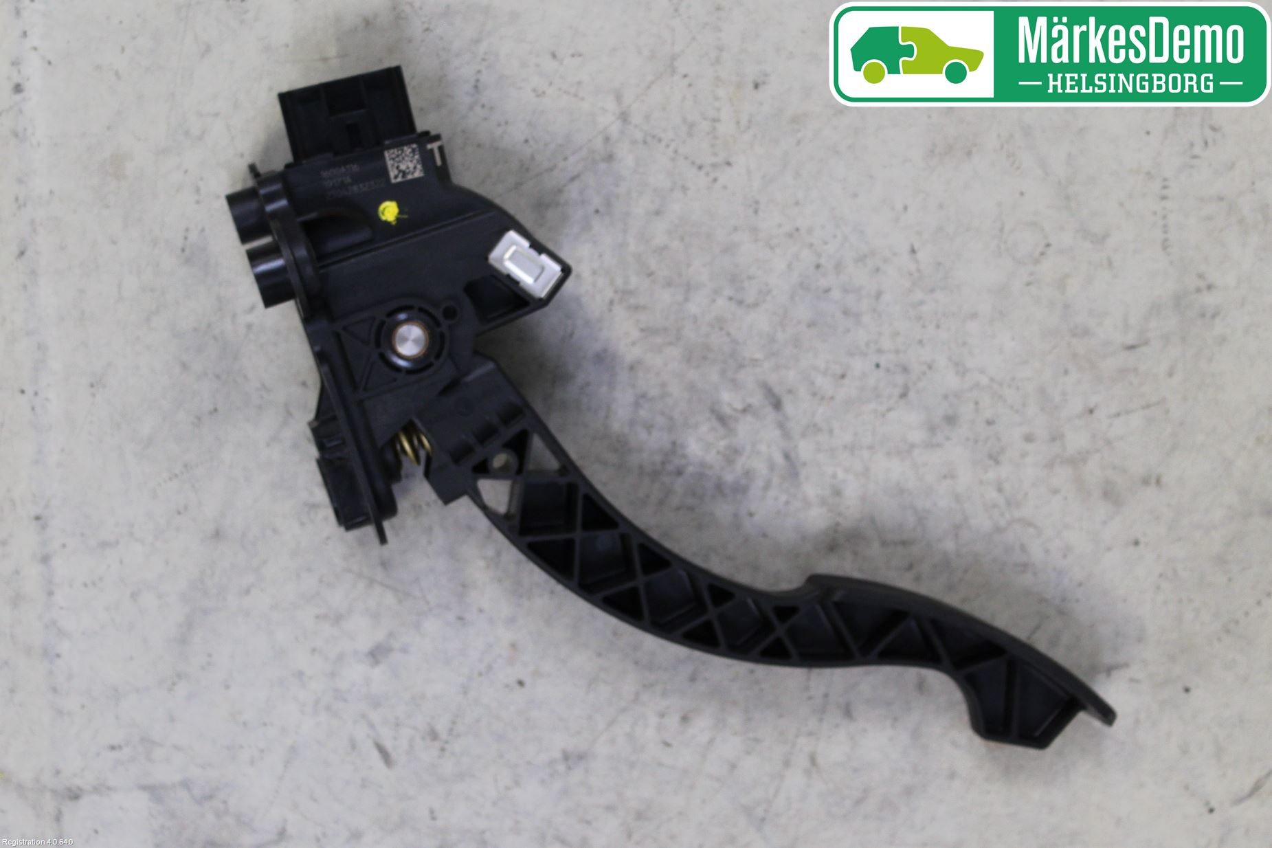 Mitsubishi OUTLANDER 13-21 Gaspedal