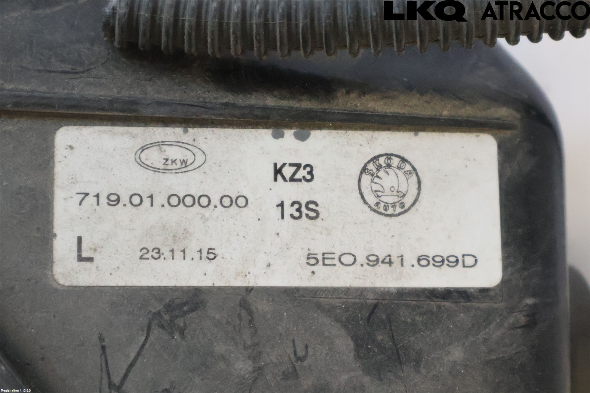 Skoda OCTAVIA (5E) 13-20 Dimljus-Varselljus Fram
