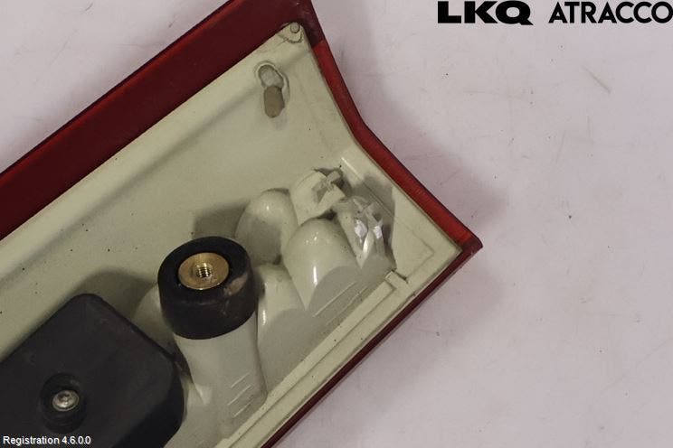 Volvo V70 08-13 Bakljus Lucka Hö