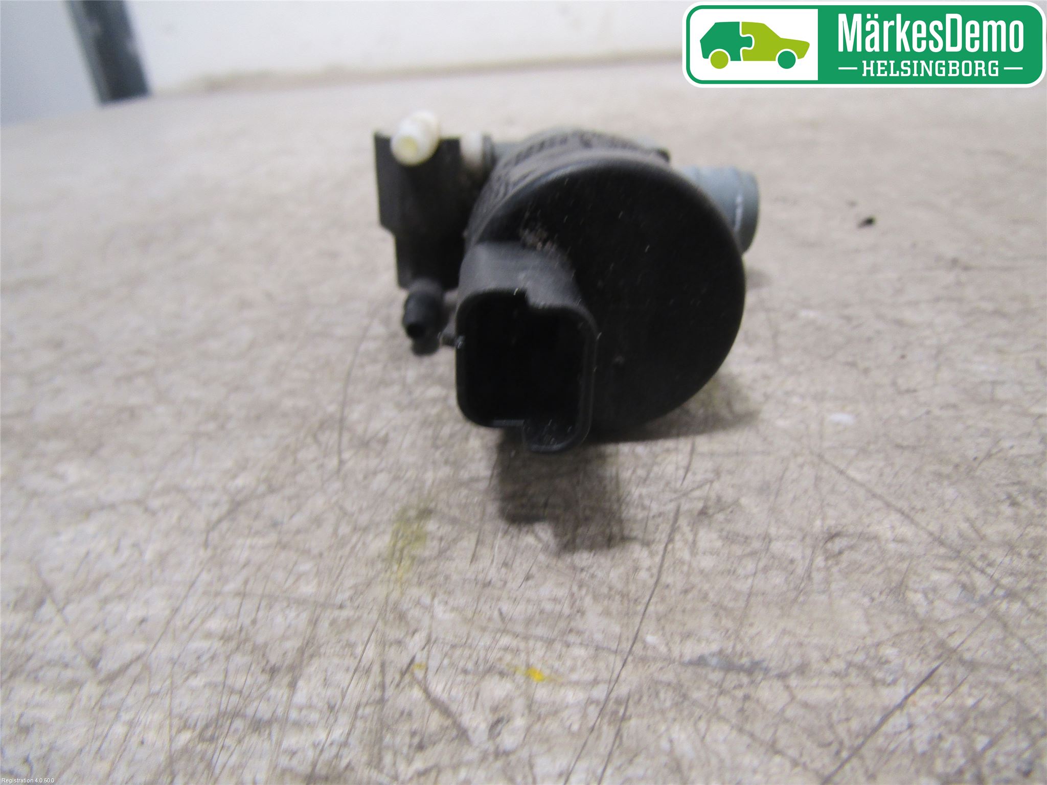 Nissan QASHQAI 14-17 Spolarpump Vindruta