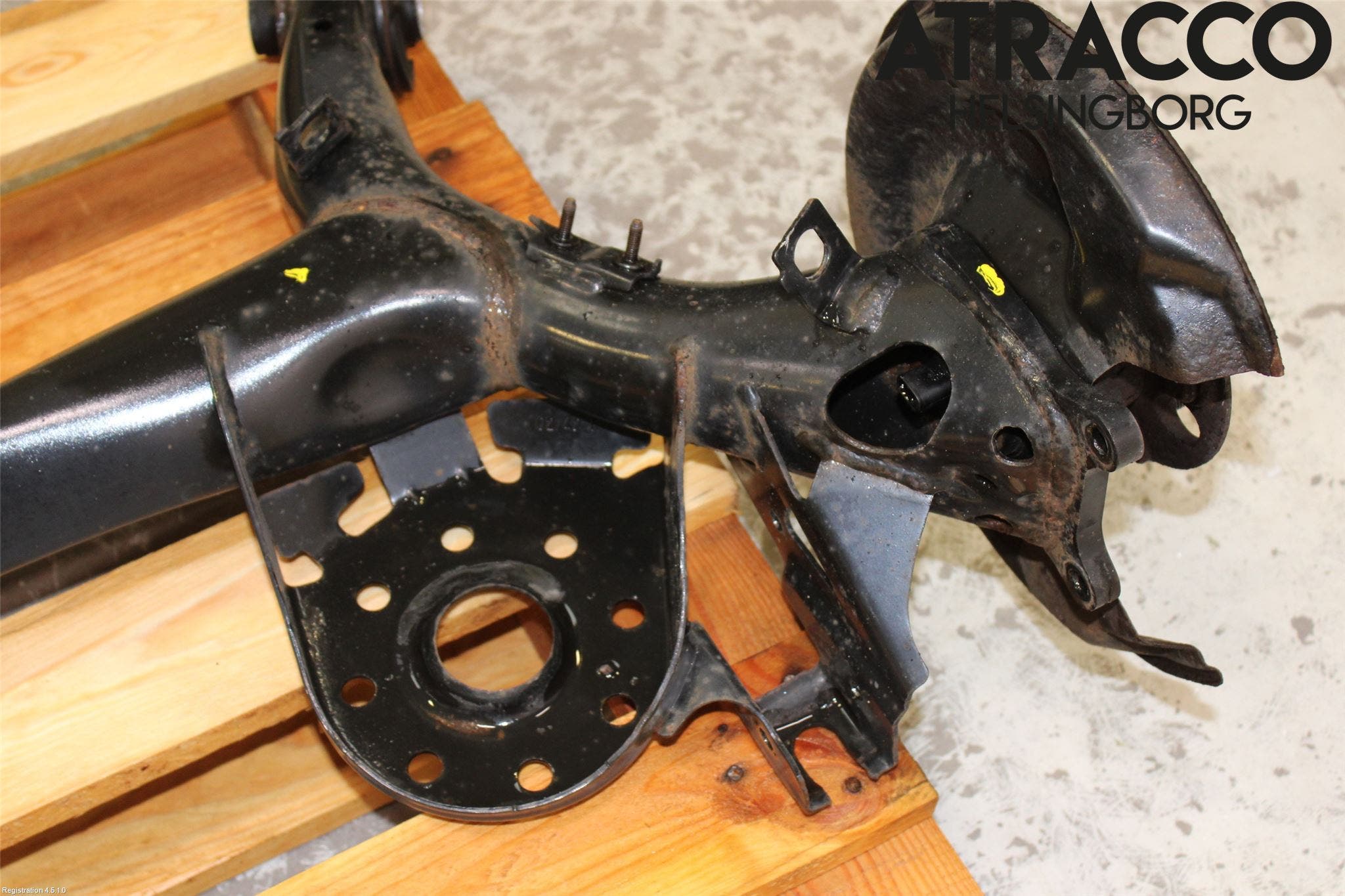 Toyota YARIS XP130 15-20 Bakaxel