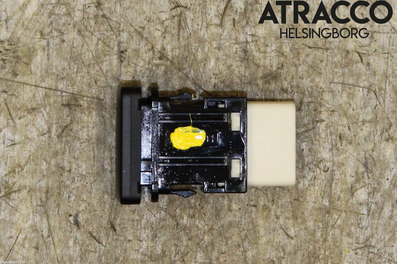 Mitsubishi OUTLANDER 13-21 Strömställare Övrigt