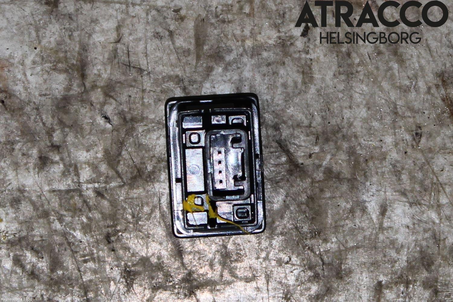 Toyota C-HR 16-23 Strömställare Tanklucka