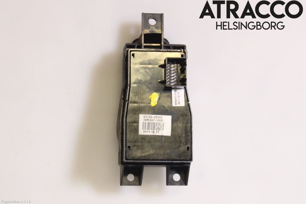 Hyundai i40 08-15 Strömställare Parkeringsbroms