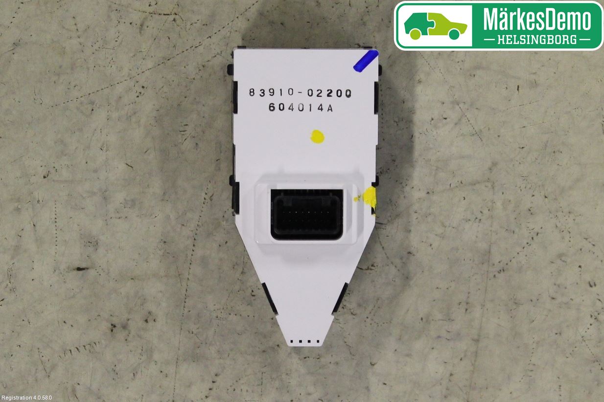 Toyota AURIS 13-19 Instrument Klocka