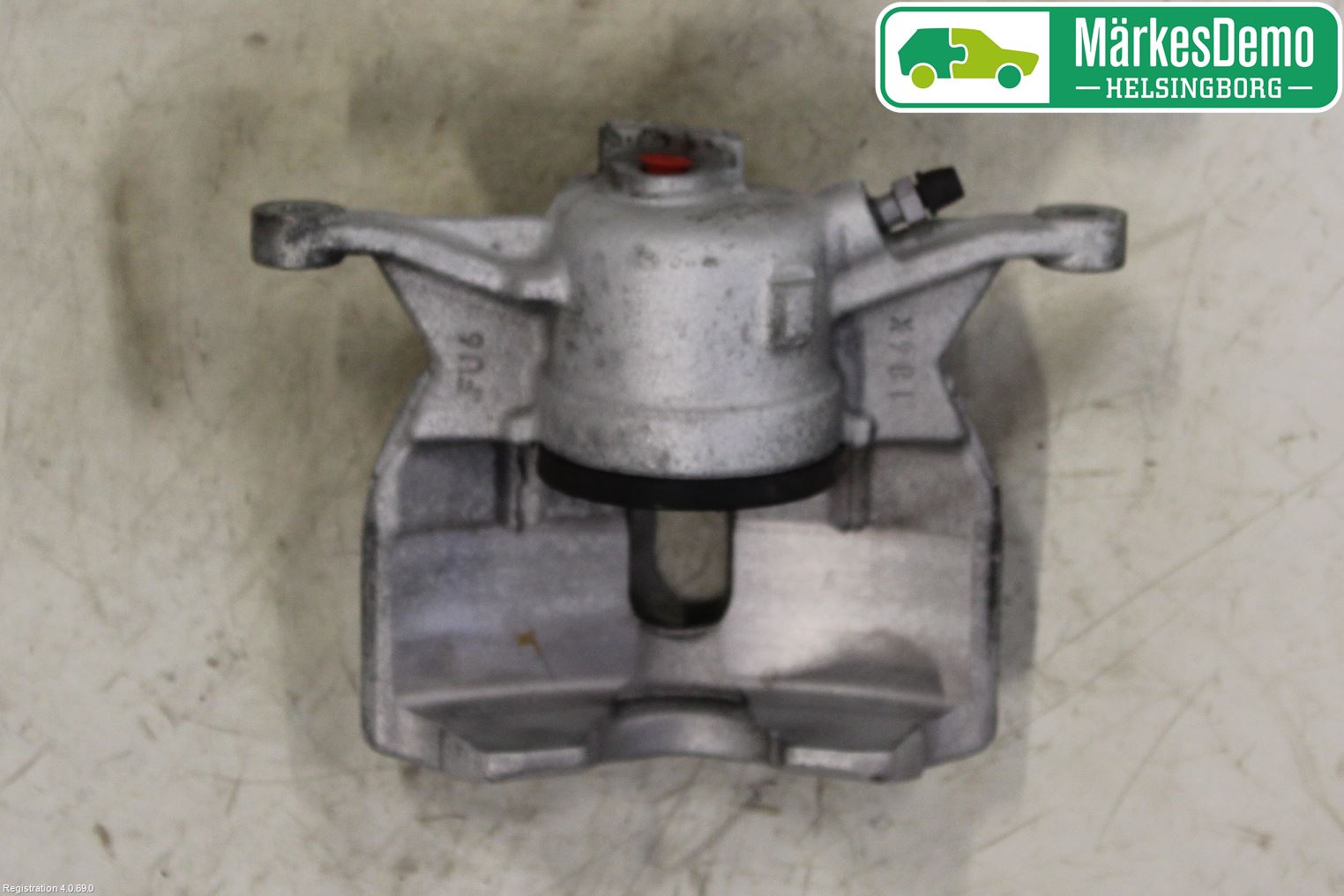 Volkswagen VW CADDY 16-20 Bromsok Fram Höger