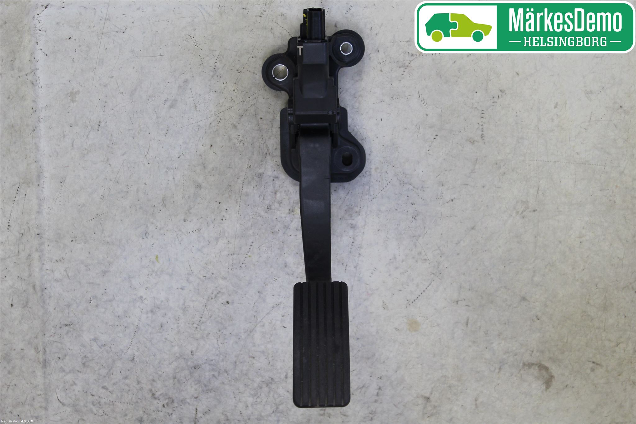 Mitsubishi ECLIPS CROSS Gaspedal