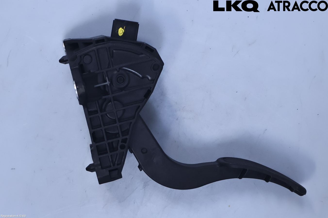 Toyota C-HR 24- Gaspedal
