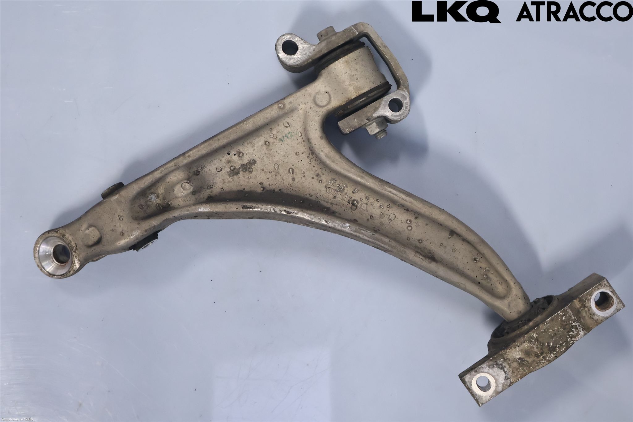 Volvo V60 19- Bärarm Fram Undre Hö