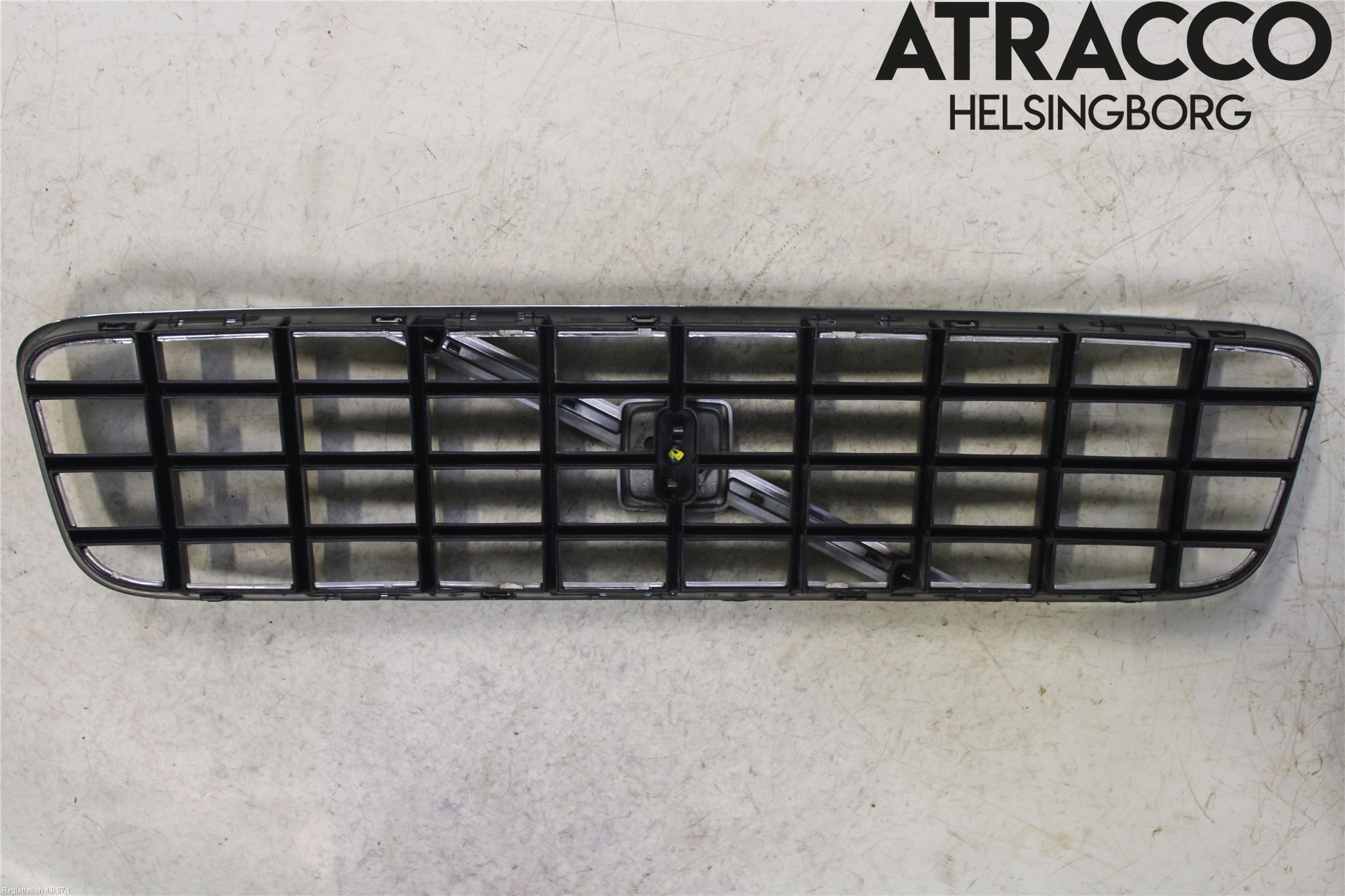 Volvo XC90 03-06 Grill Komp