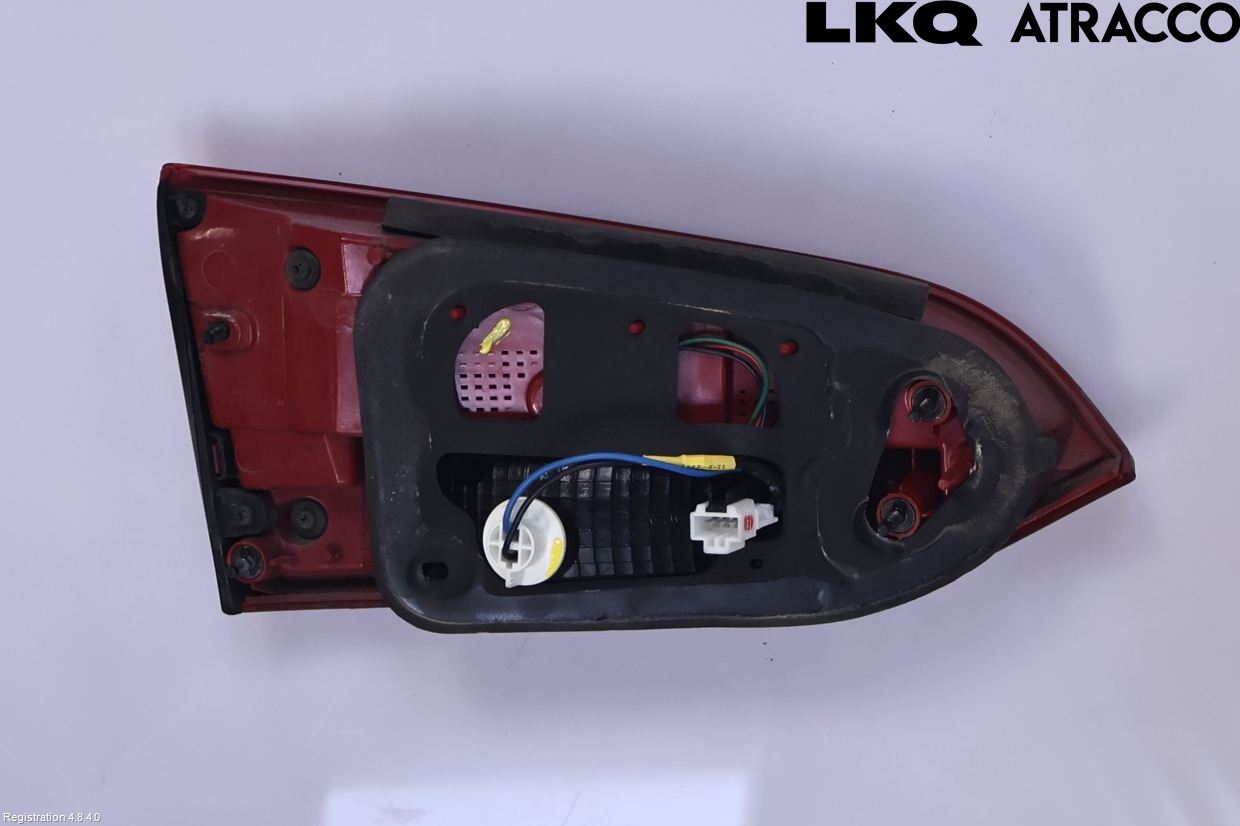 Hyundai SANTA FE 13-18 Bakljus Lucka Hö