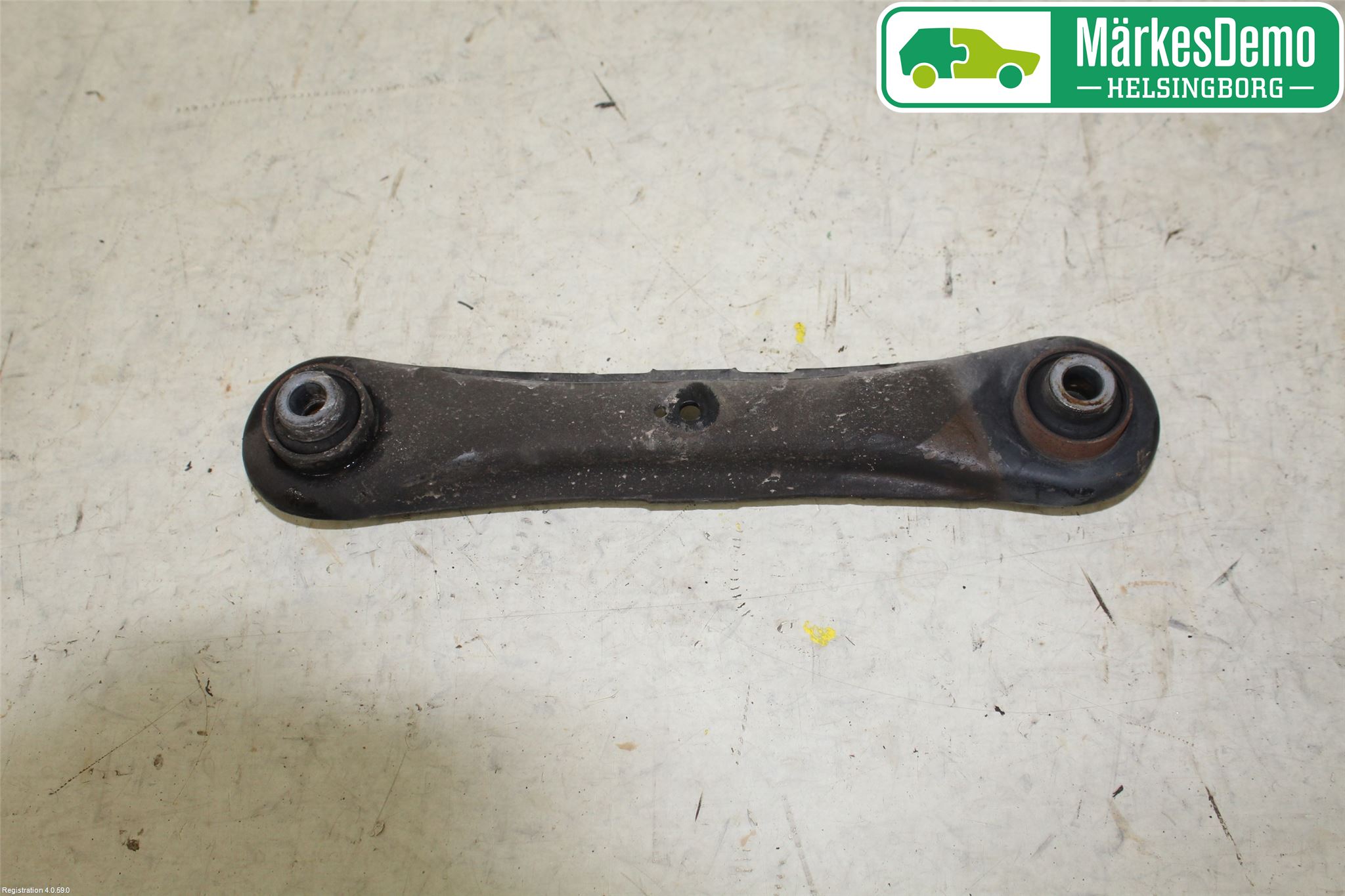 Mitsubishi OUTLANDER 13-21 Bärarm Bak Höger