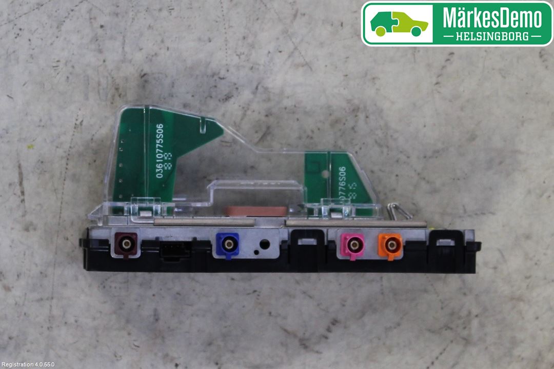 Volvo XC40/RECHARGE 18- Antenn