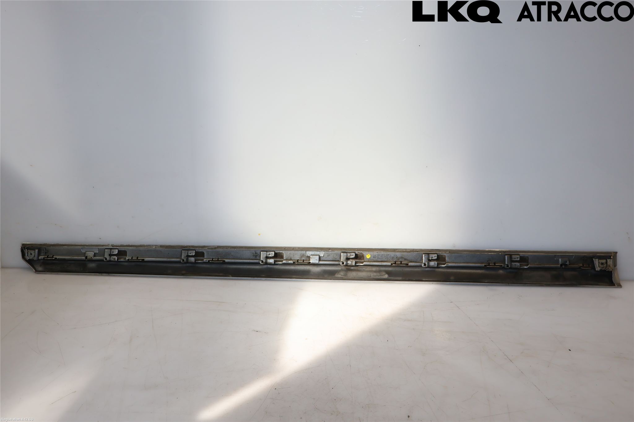 Volkswagen VW PASSAT 20-24 Dörr Dekorlist Fram Hö