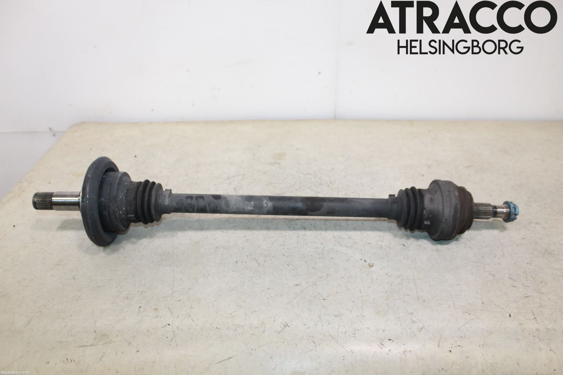 Mercedes-Benz MB E-KLASS (W213) 16-23 Drivaxel Bak Vänster