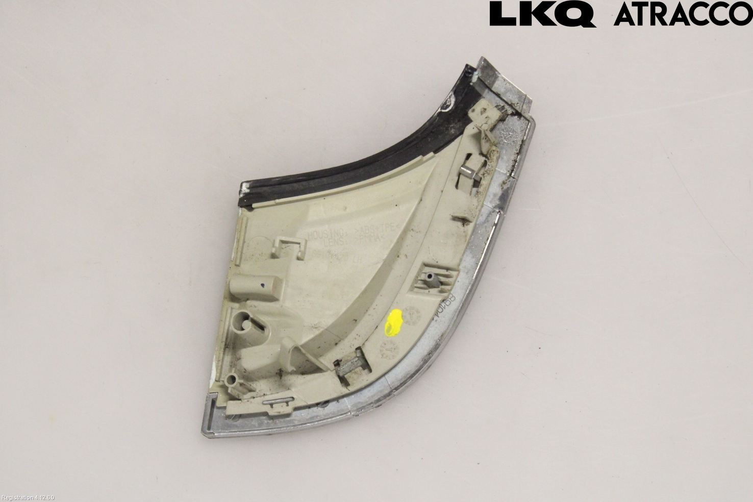 Saab 9-5     06-10 Strålkastarsarg Vänster