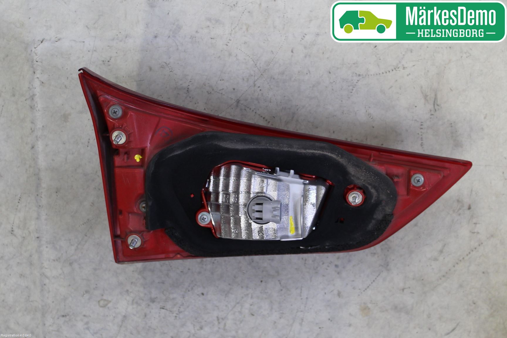Toyota AURIS 13-19 Bakljus Lucka Hö
