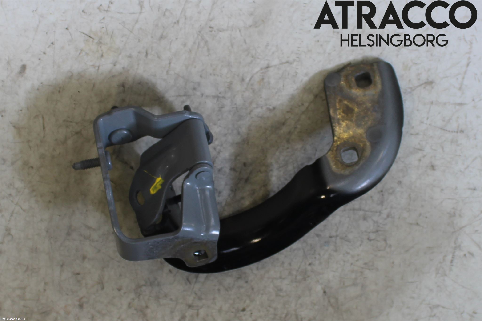 Audi A4/S4 B9 16-19 Bakluckegångjärn Vä