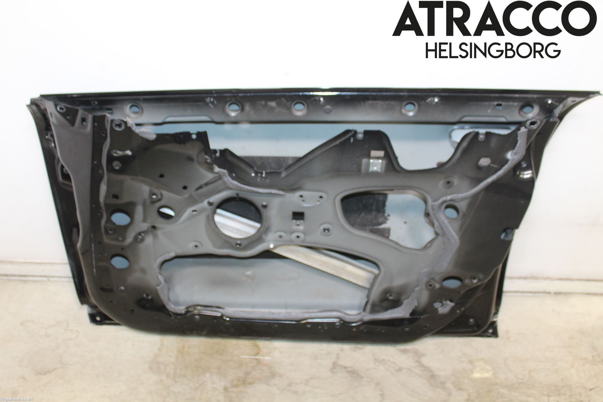 Audi A6/S6     05-11 Dörr Fram Höger