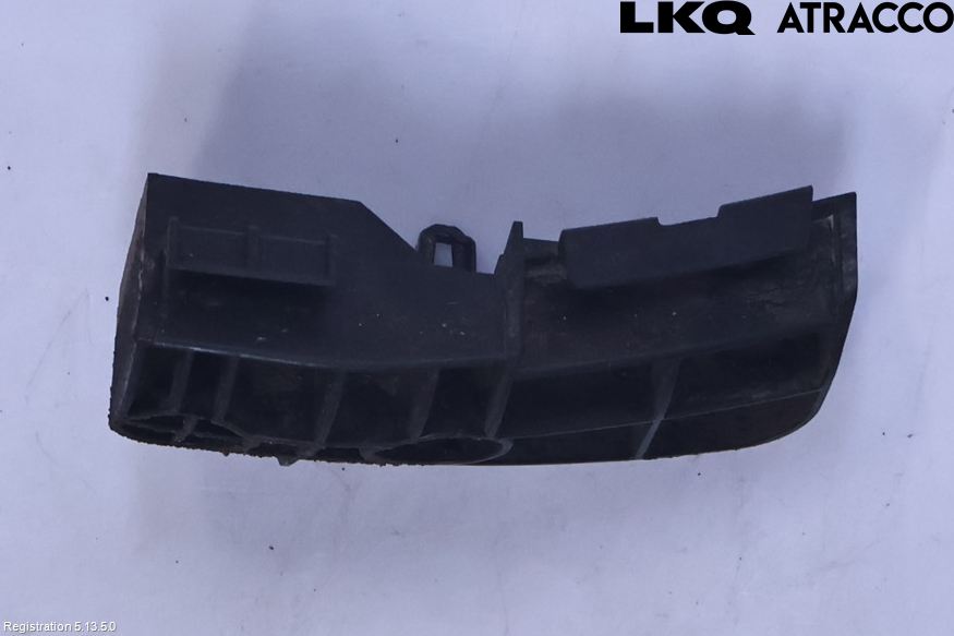 Toyota AURIS 10-12 Stötfångarfäste Bak Hö