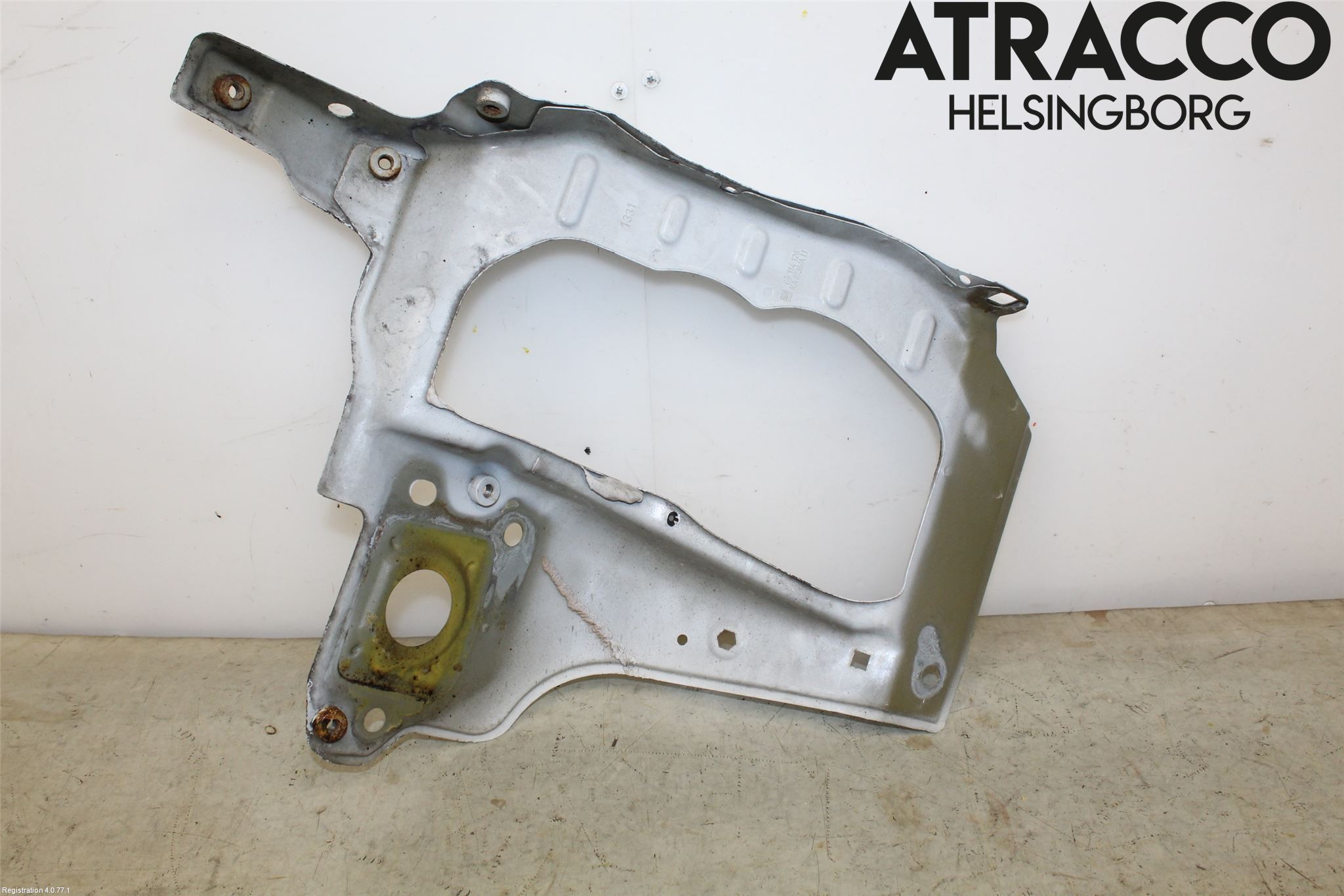 Opel COMBO 02-12 Strålkast Fästsarg