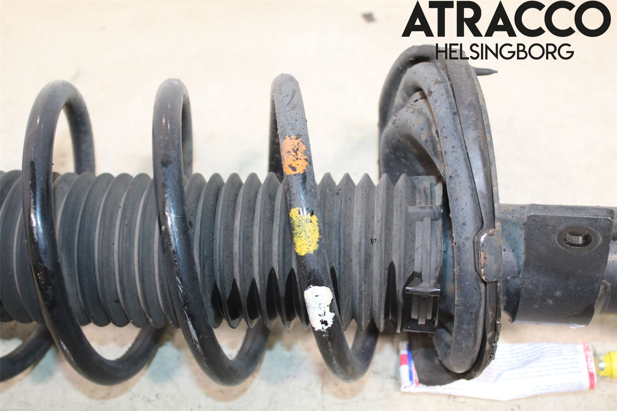 Ford FOCUS 11-14 Fjäderben Fram Höger