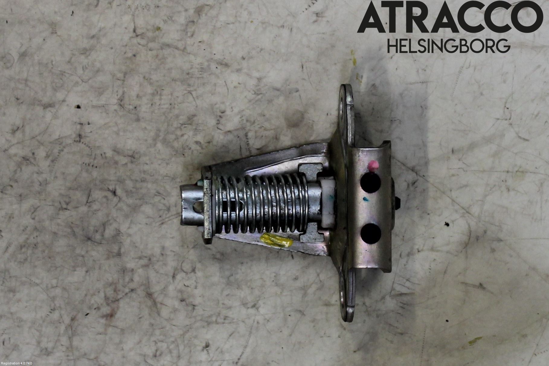 Mitsubishi L200 16-23 Låskista Baklucka