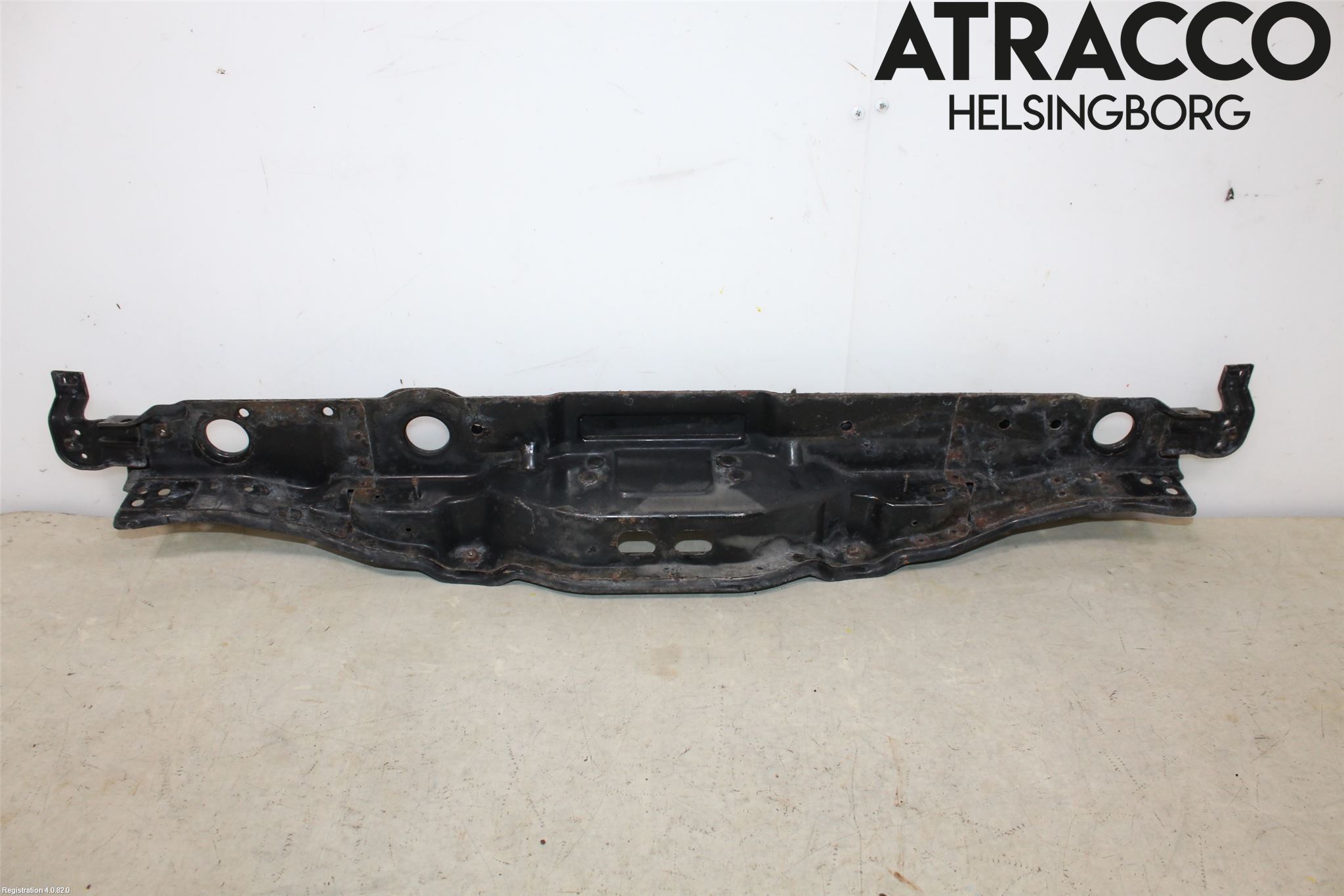 Hyundai i40 08-15 Front Huvlåsplåt-Balk