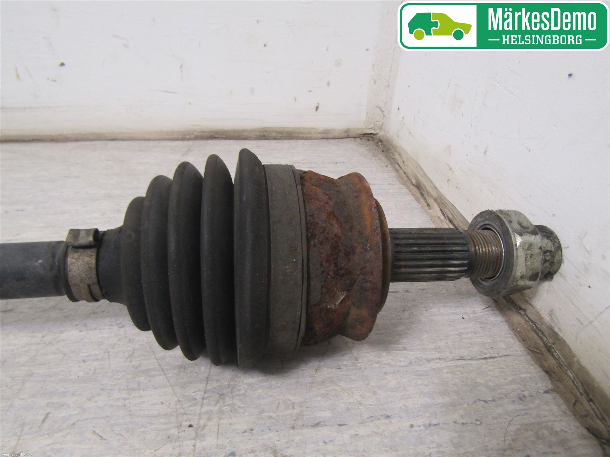 Opel CORSA D 07-14 Drivaxel Fram Höger