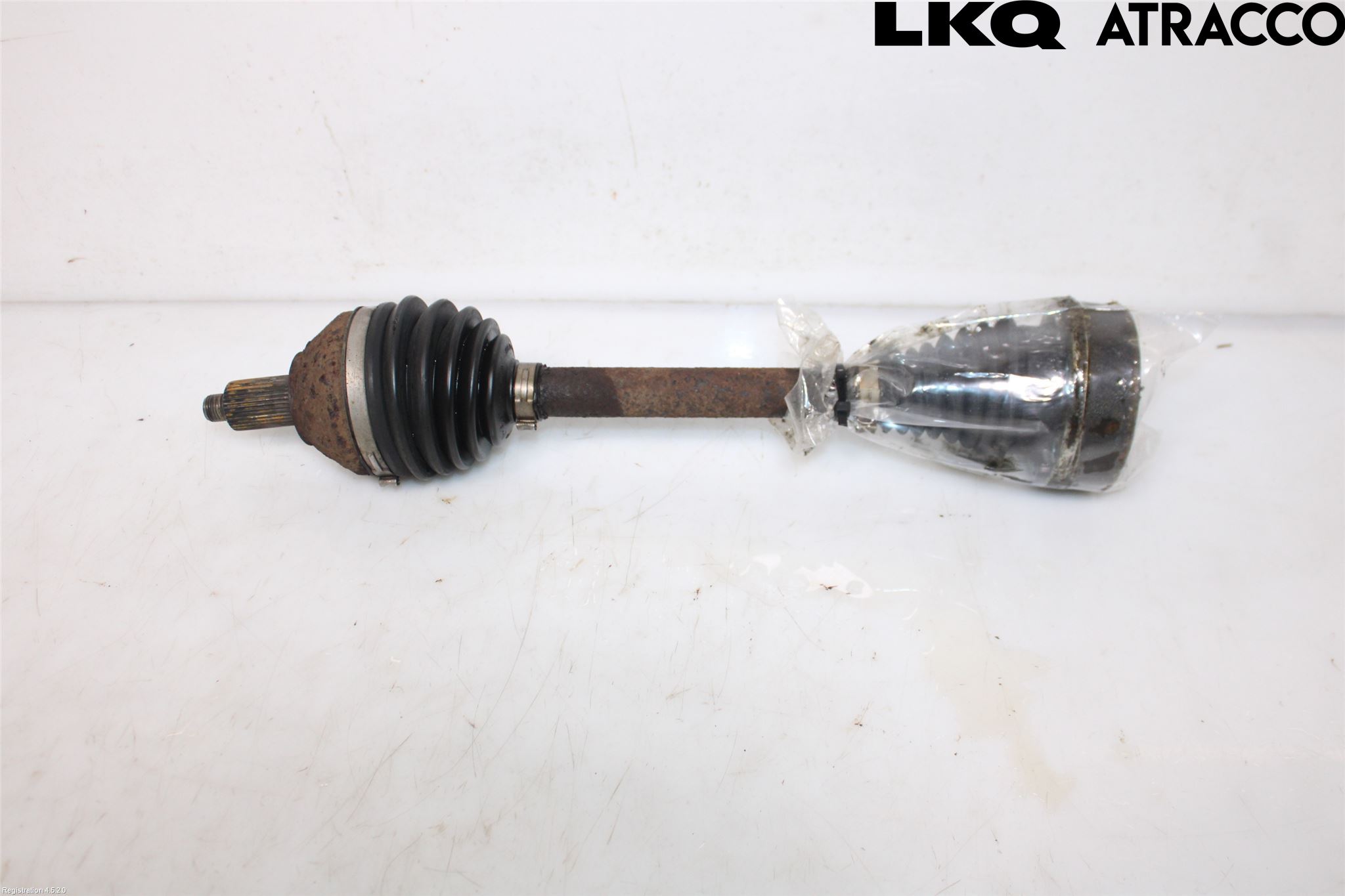 Volkswagen VW POLO 10-17 Drivaxel Fram Vänster