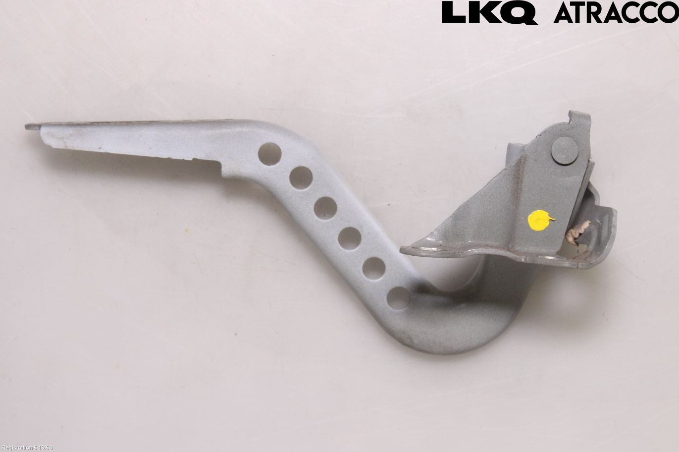 Toyota AYGO 15-21 Huvgångjärn