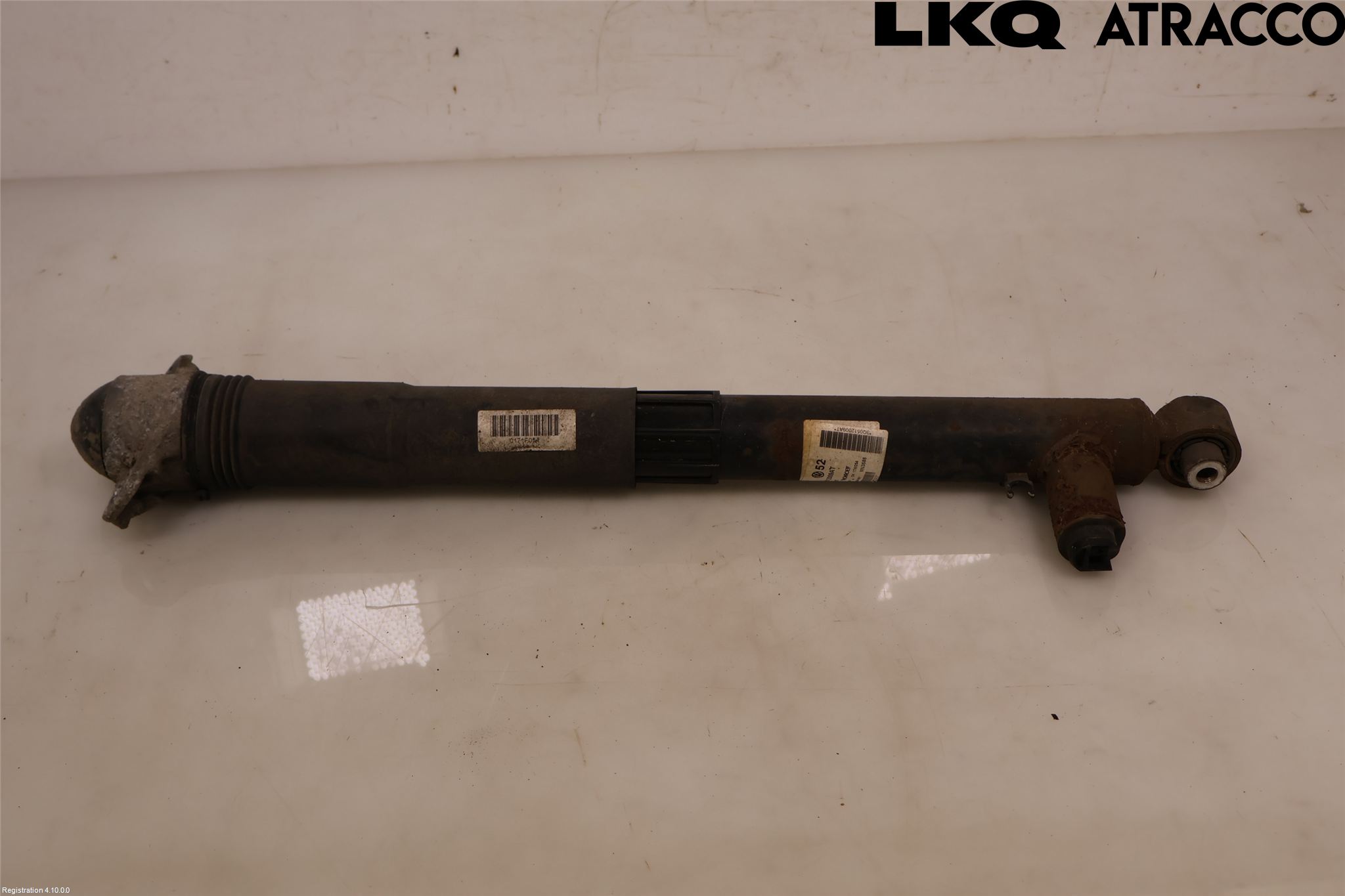 Volkswagen VW ARTEON 17- Stötdämpare Bak