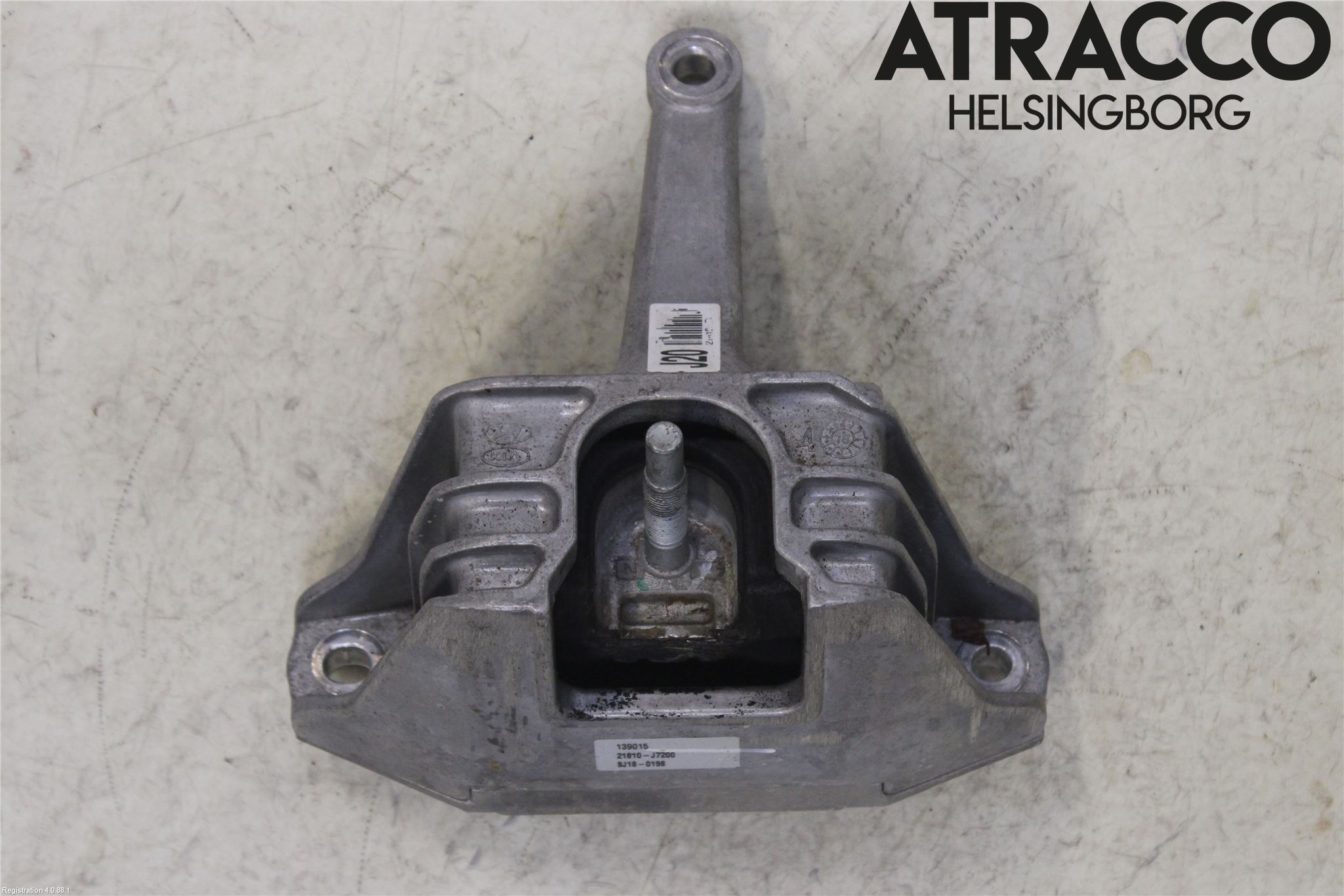 Hyundai i30 PD 17- Motorfäste