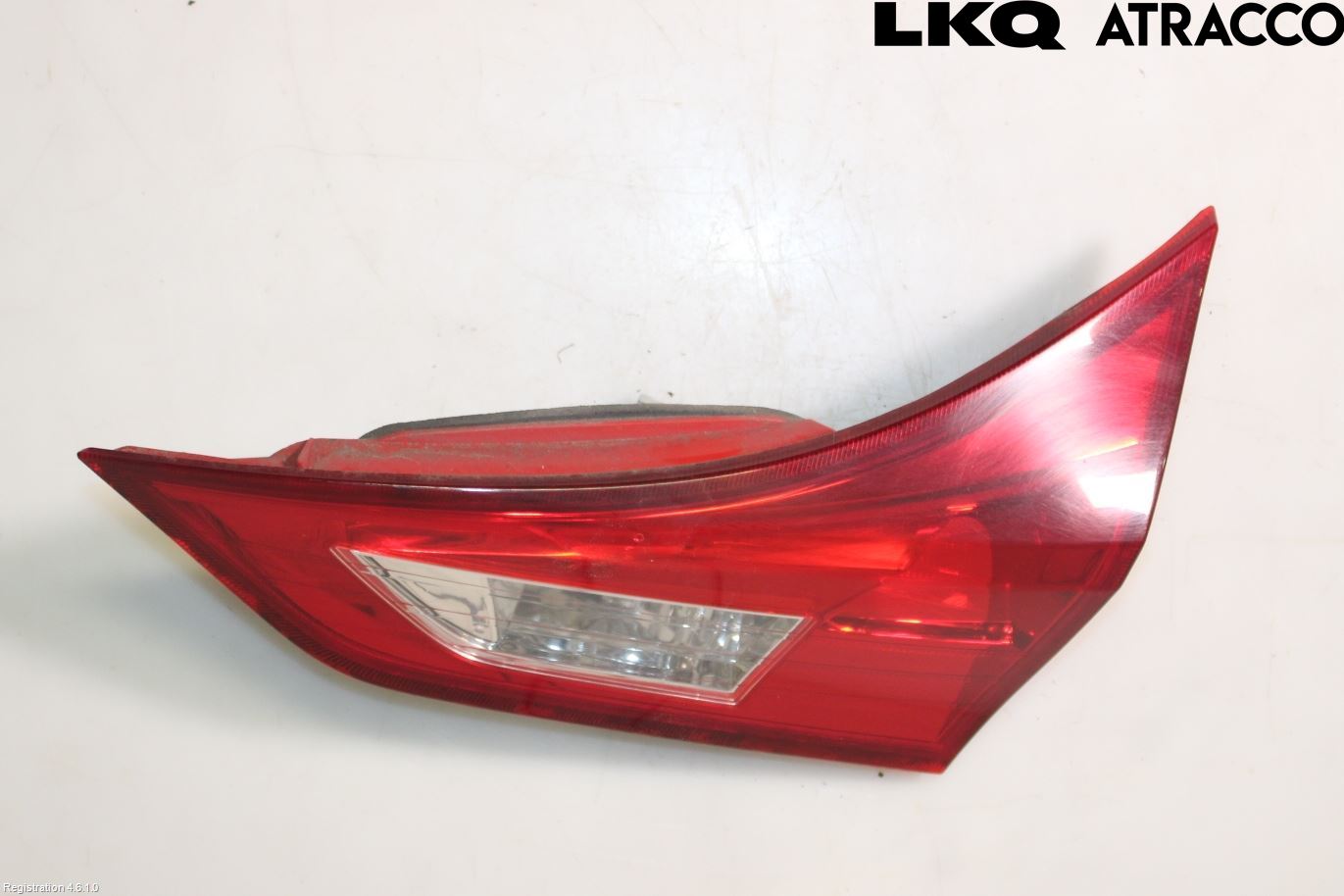 Toyota AURIS 13-19 Bakljus Lucka Hö