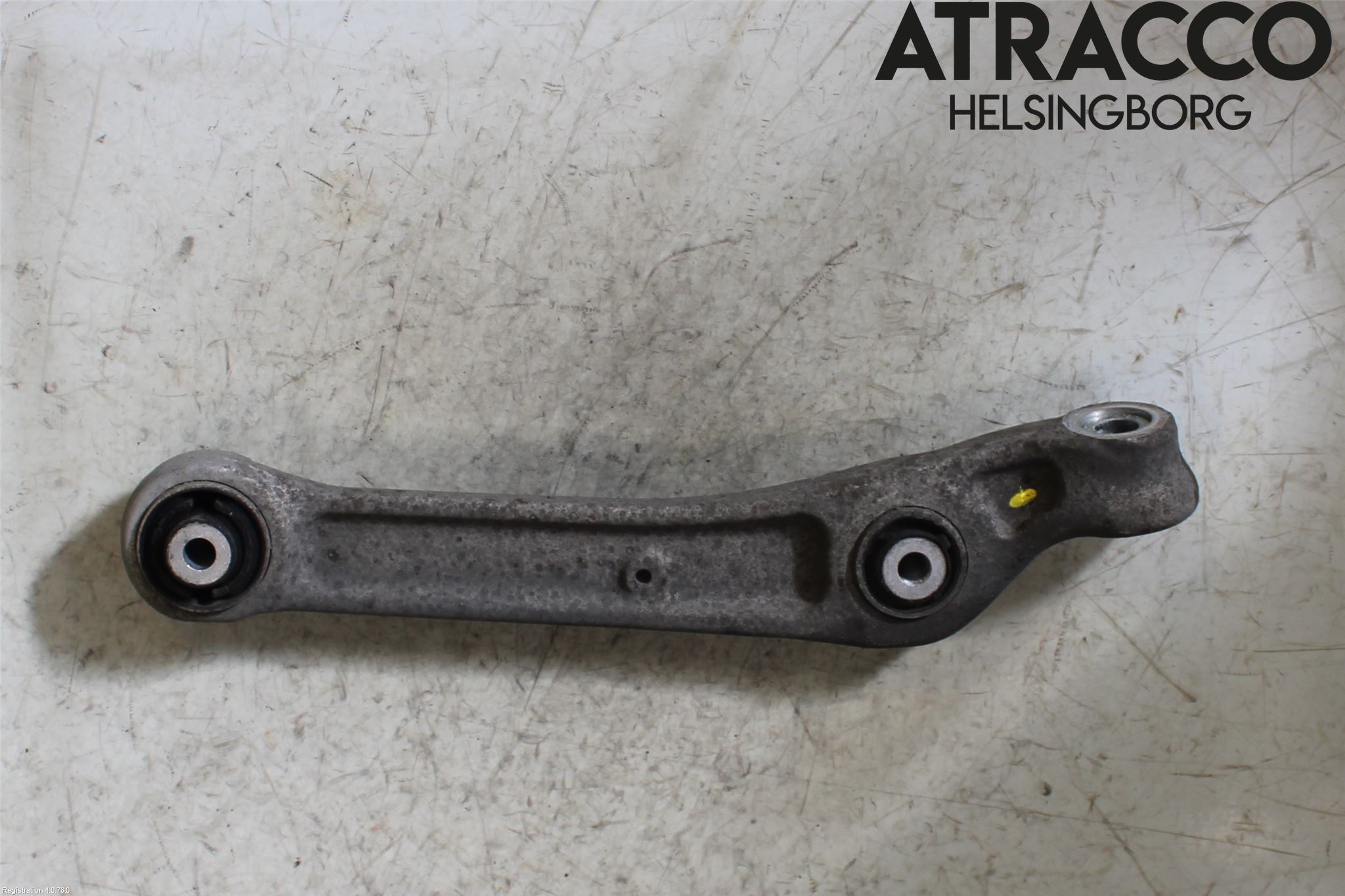 Audi A4/S4 B9 16-19 Bärarm Fram Undre Vä