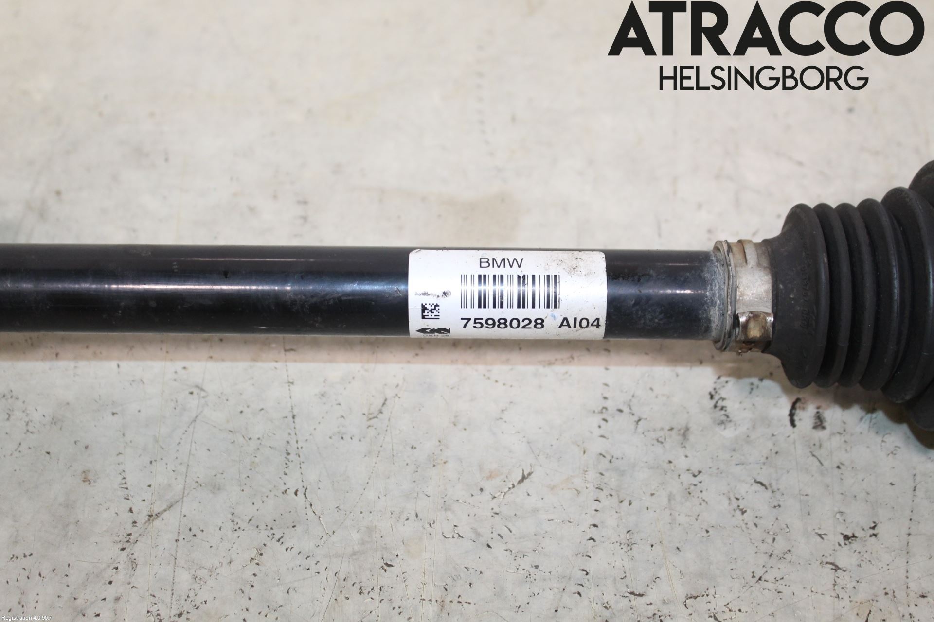 BMW X4 F26 14-18 Drivaxel Fram Höger