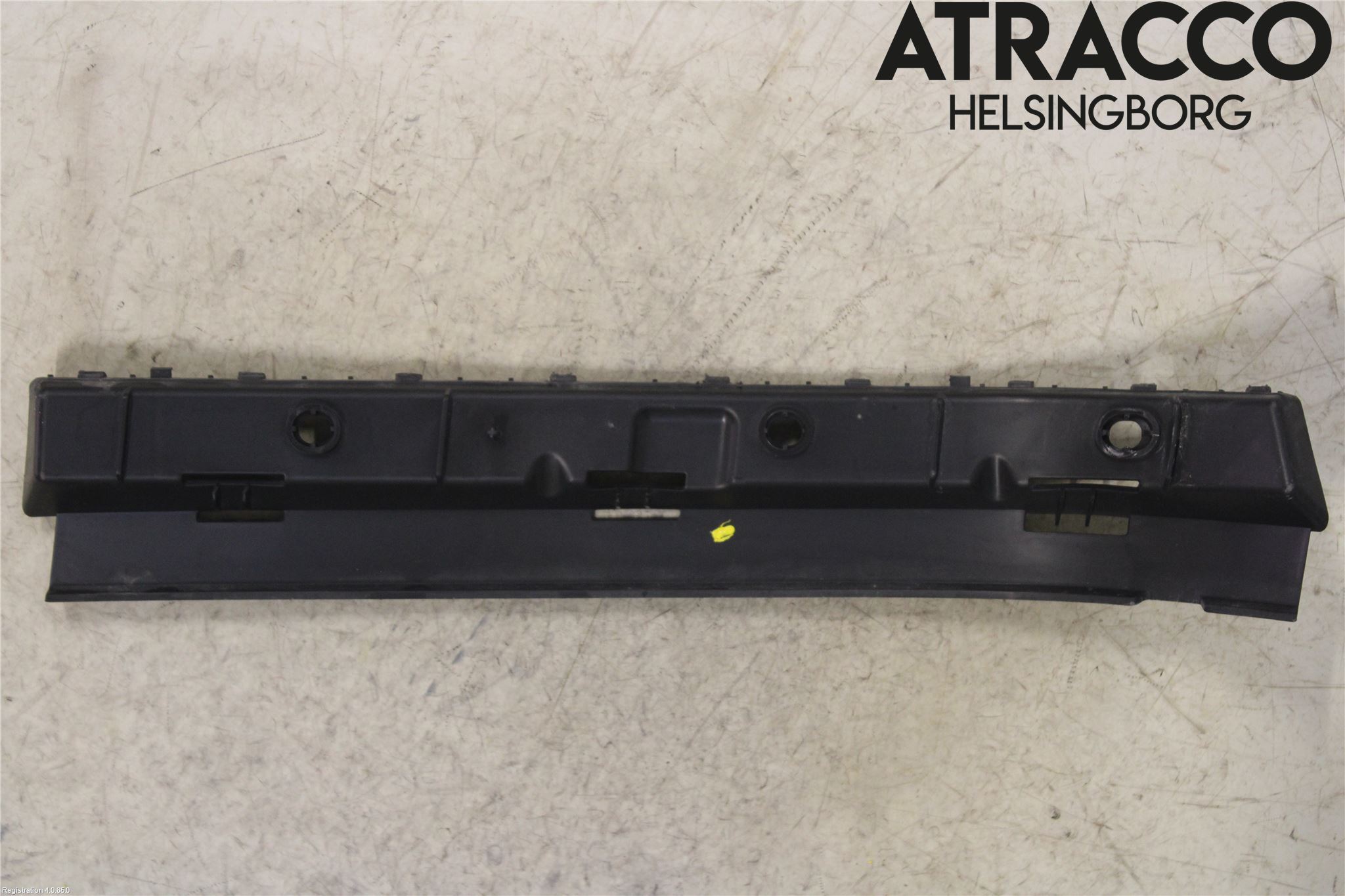 Jaguar XJ X351        10- Stötfångarfäste Bak Hö