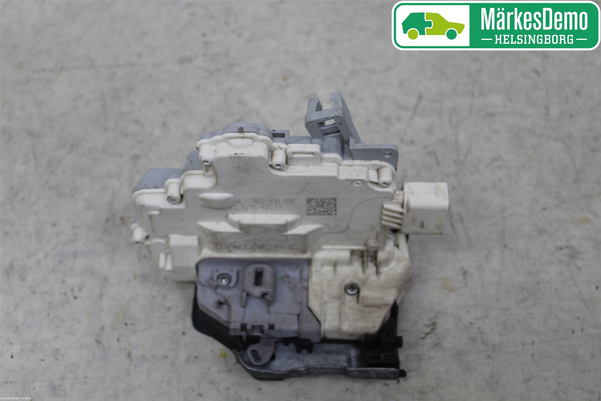 Audi A6 ALLROAD 12-18 Centrallåsmotor Höger