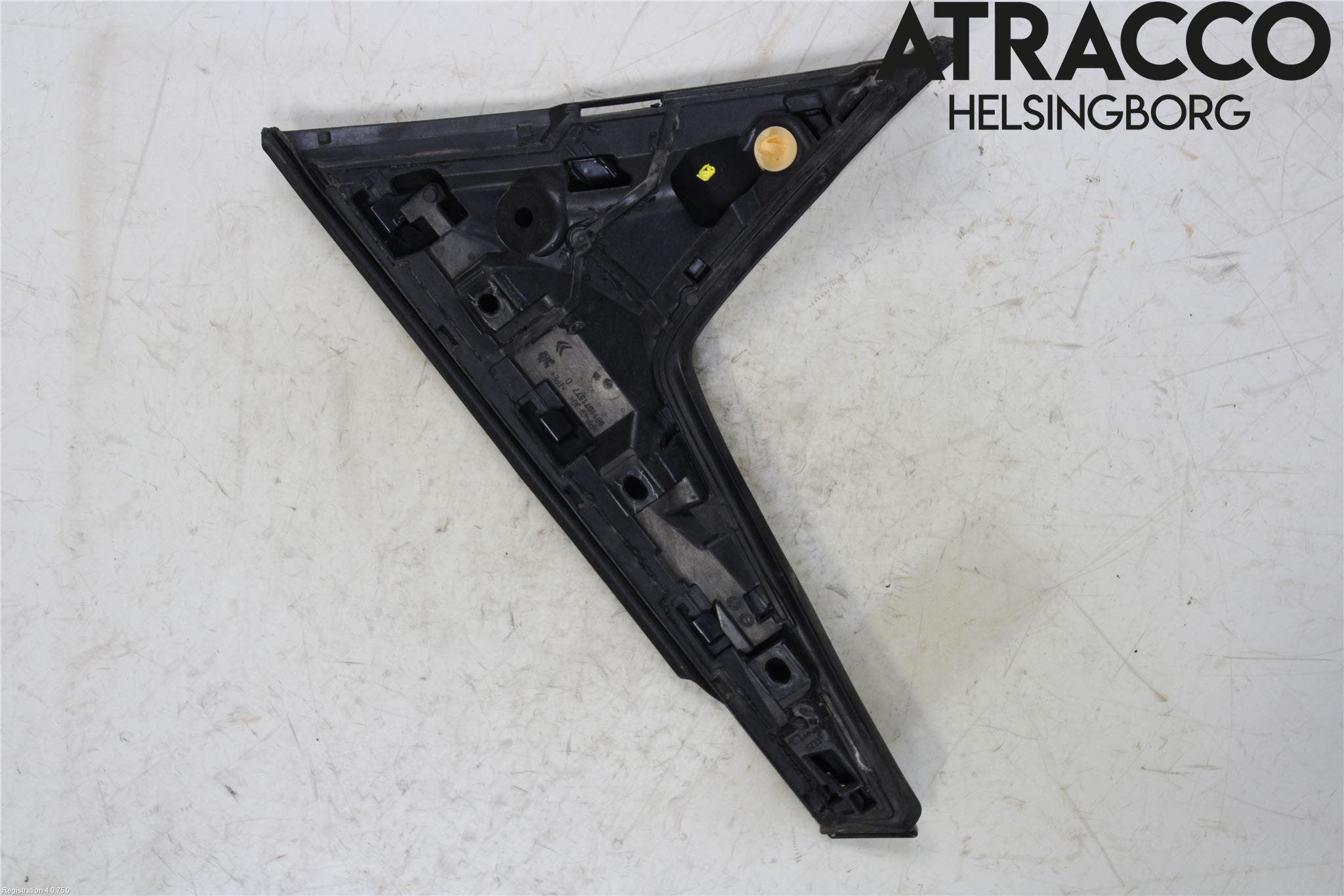 Peugeot 5008 17-24 Spoiler Baklucka