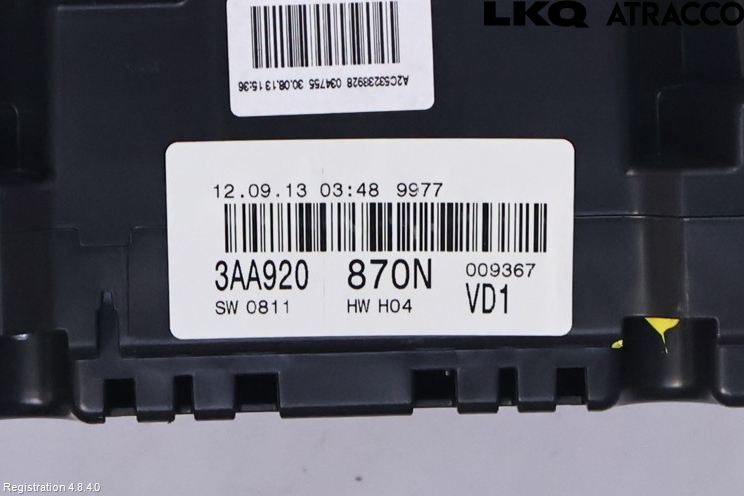 Volkswagen VW PASSAT 11-14 Instrument Komb