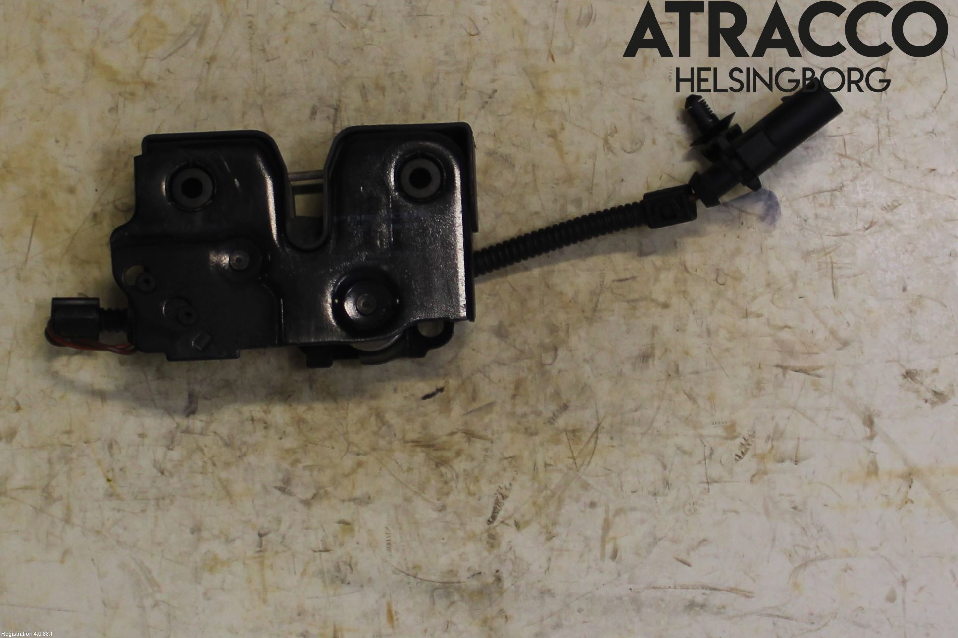 Porsche 911 64- Huvlås