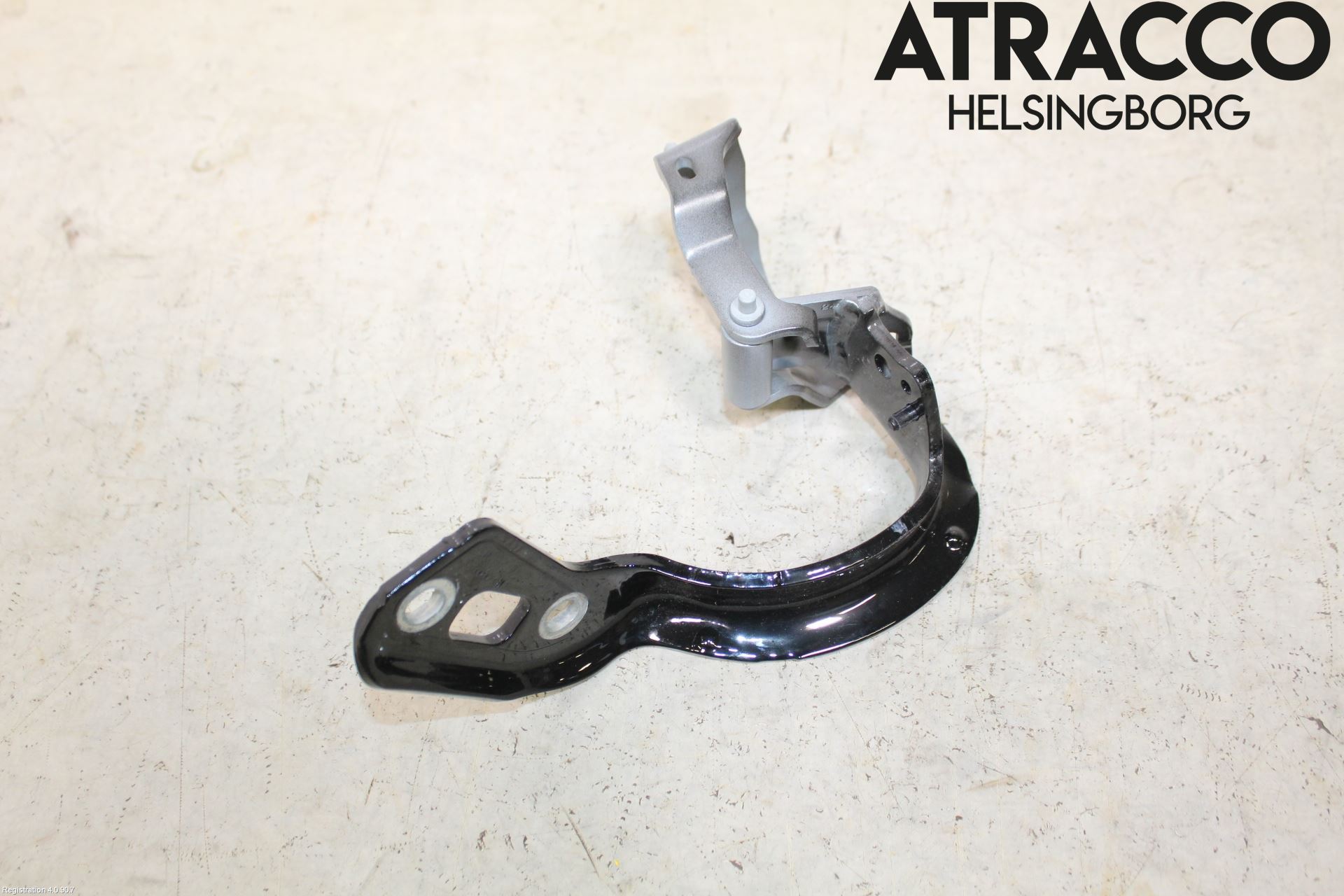 Audi A4 ALLROAD 09-16 Bakluckegångjärn Vä