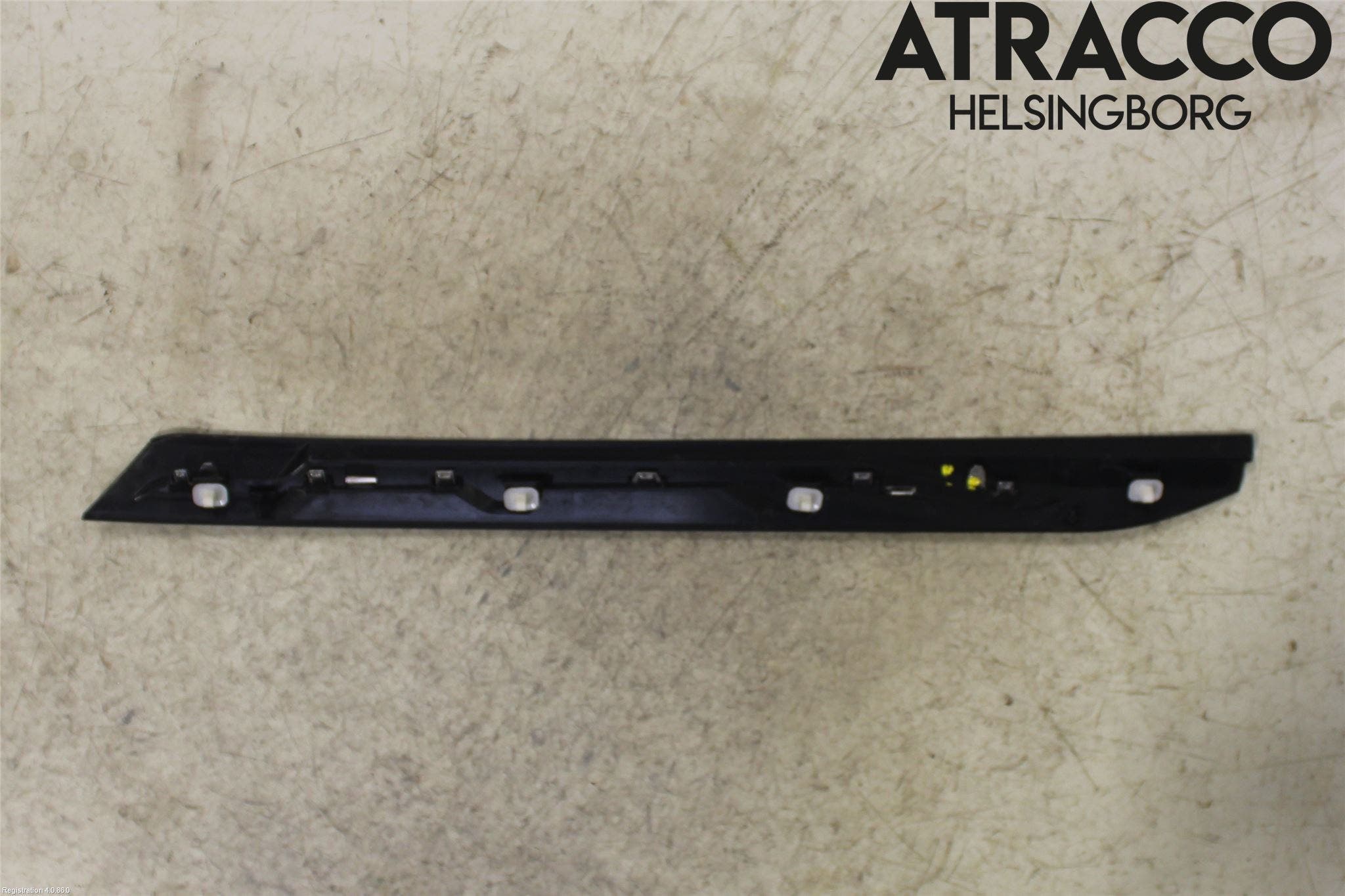 Peugeot 5008 17-24 List Framskärm Hö