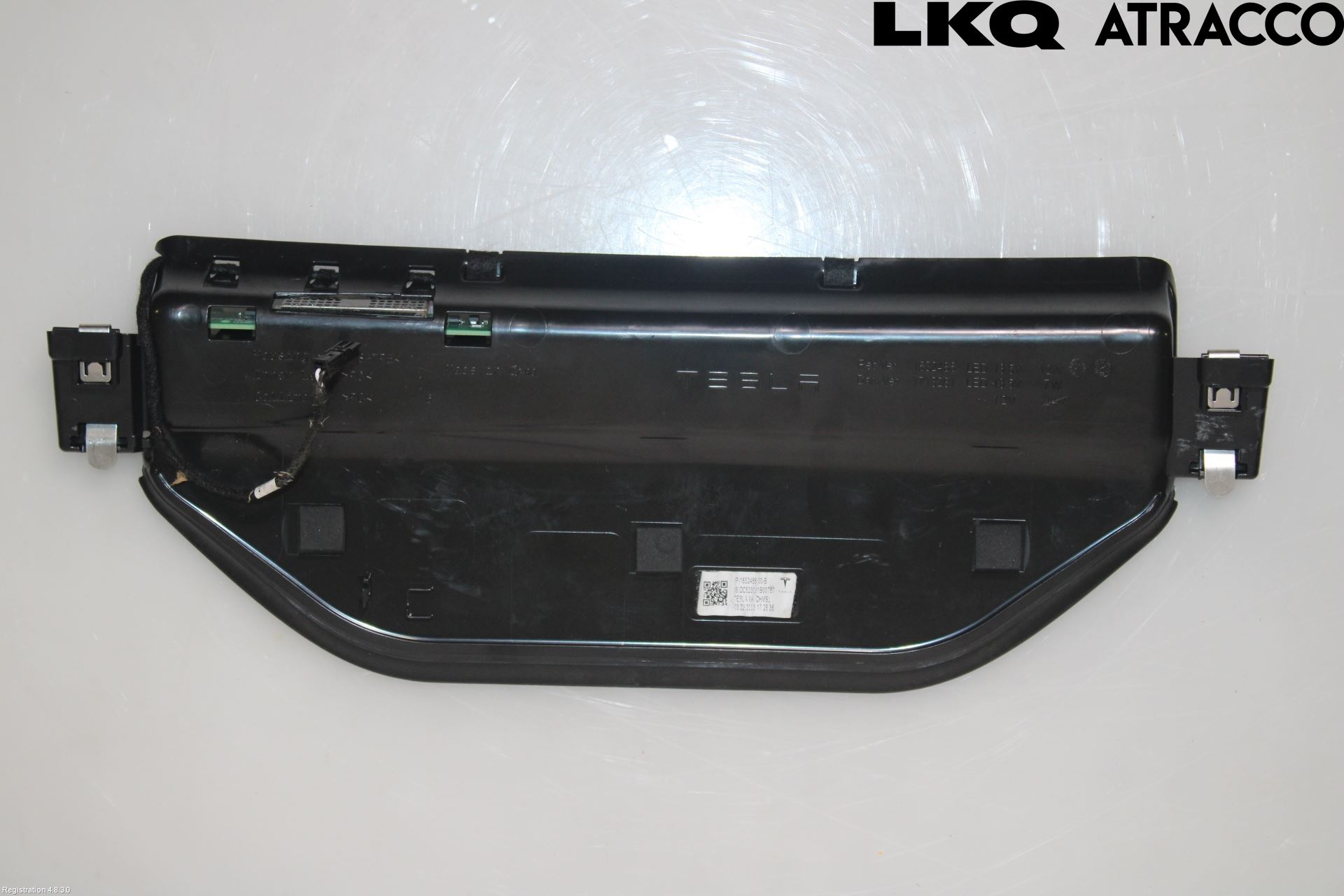 Tesla MODEL Y 21- Bromsljus Bakruta