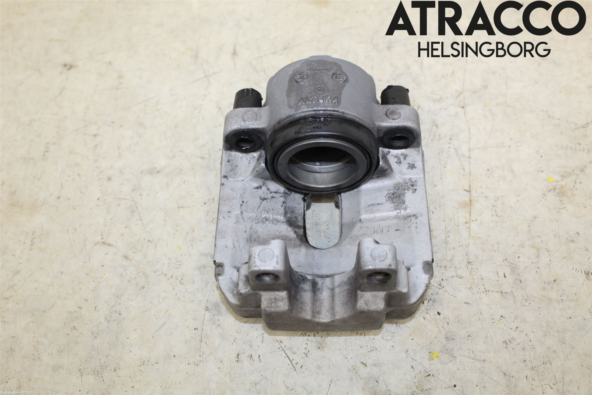 BMW 5 F10/F11/F18 09-17 Bromsok Fram Höger